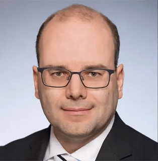 reiner_knyrym_med reiner_knyrym_med